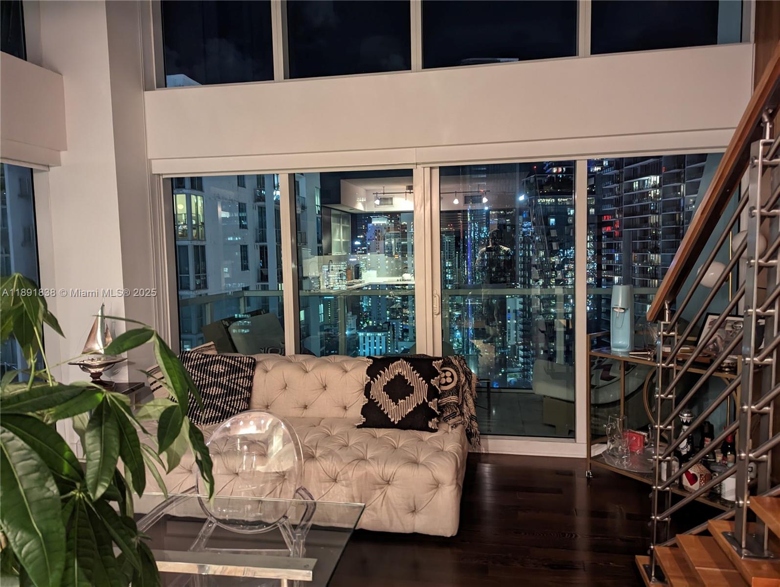 BRICKELL ON THE RIVER S T - Residential Lease