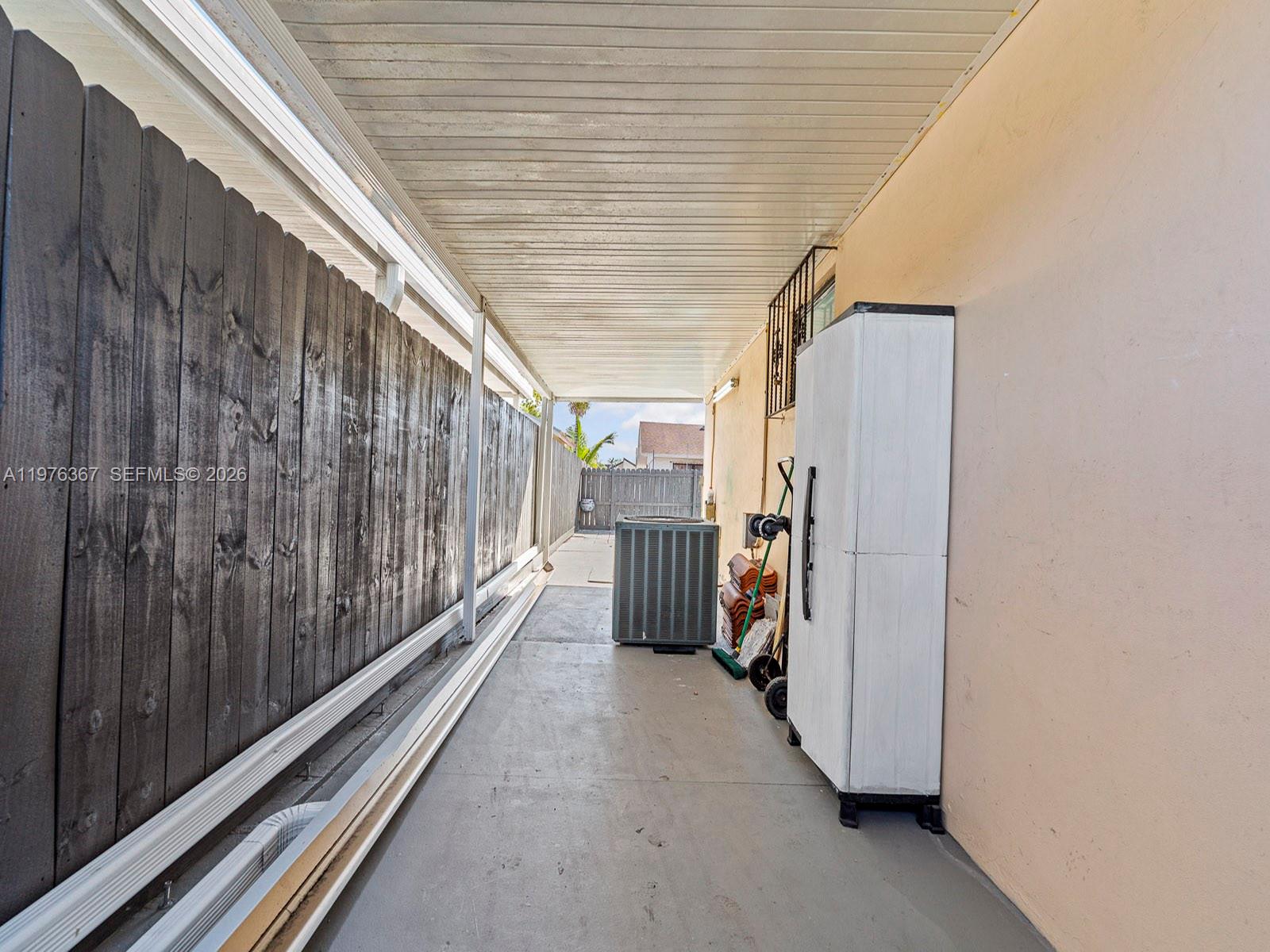 SNAPPER CREEK GDNS SW 70 - Residential Lease