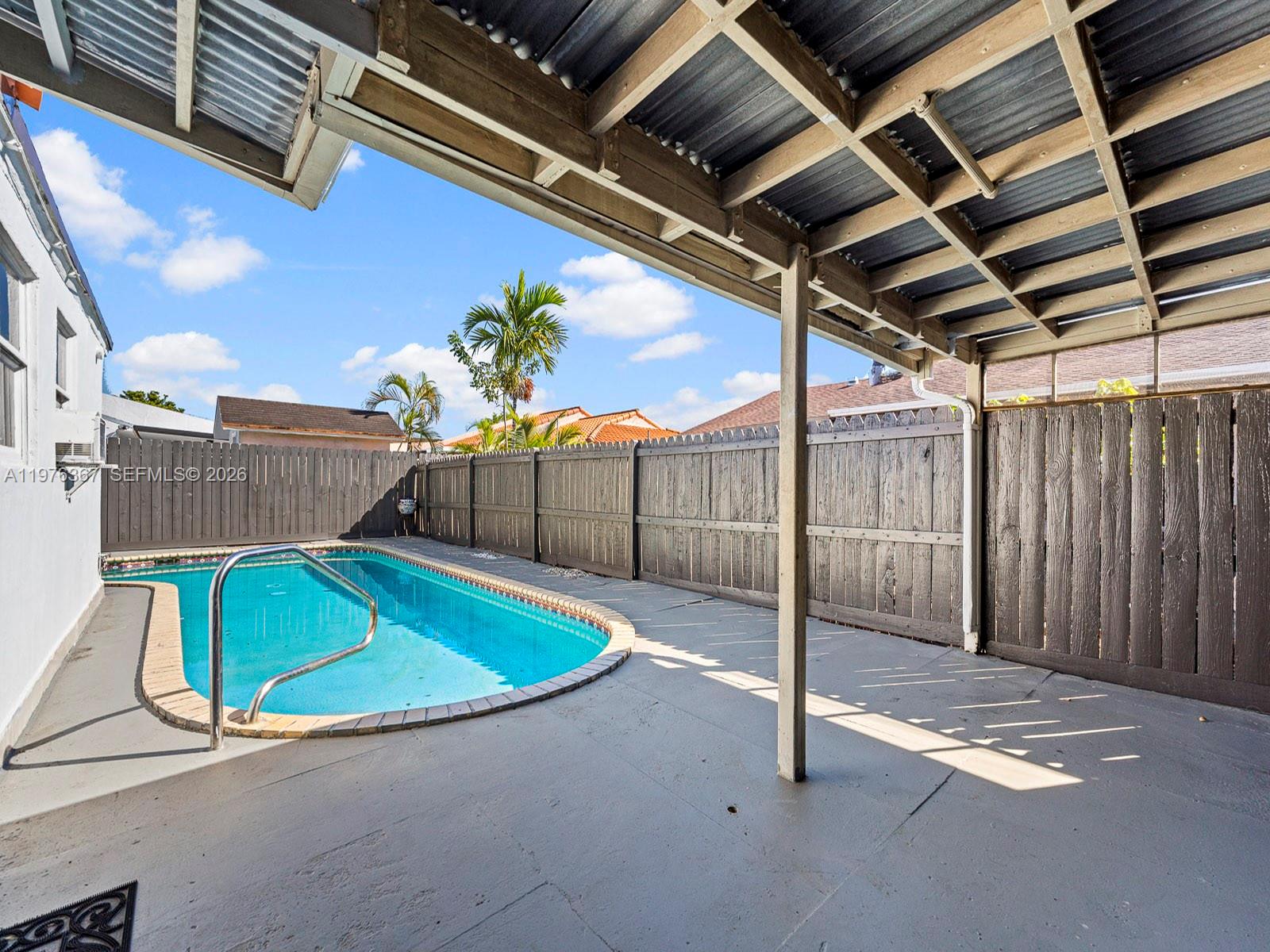 SNAPPER CREEK GDNS SW 70 - Residential Lease