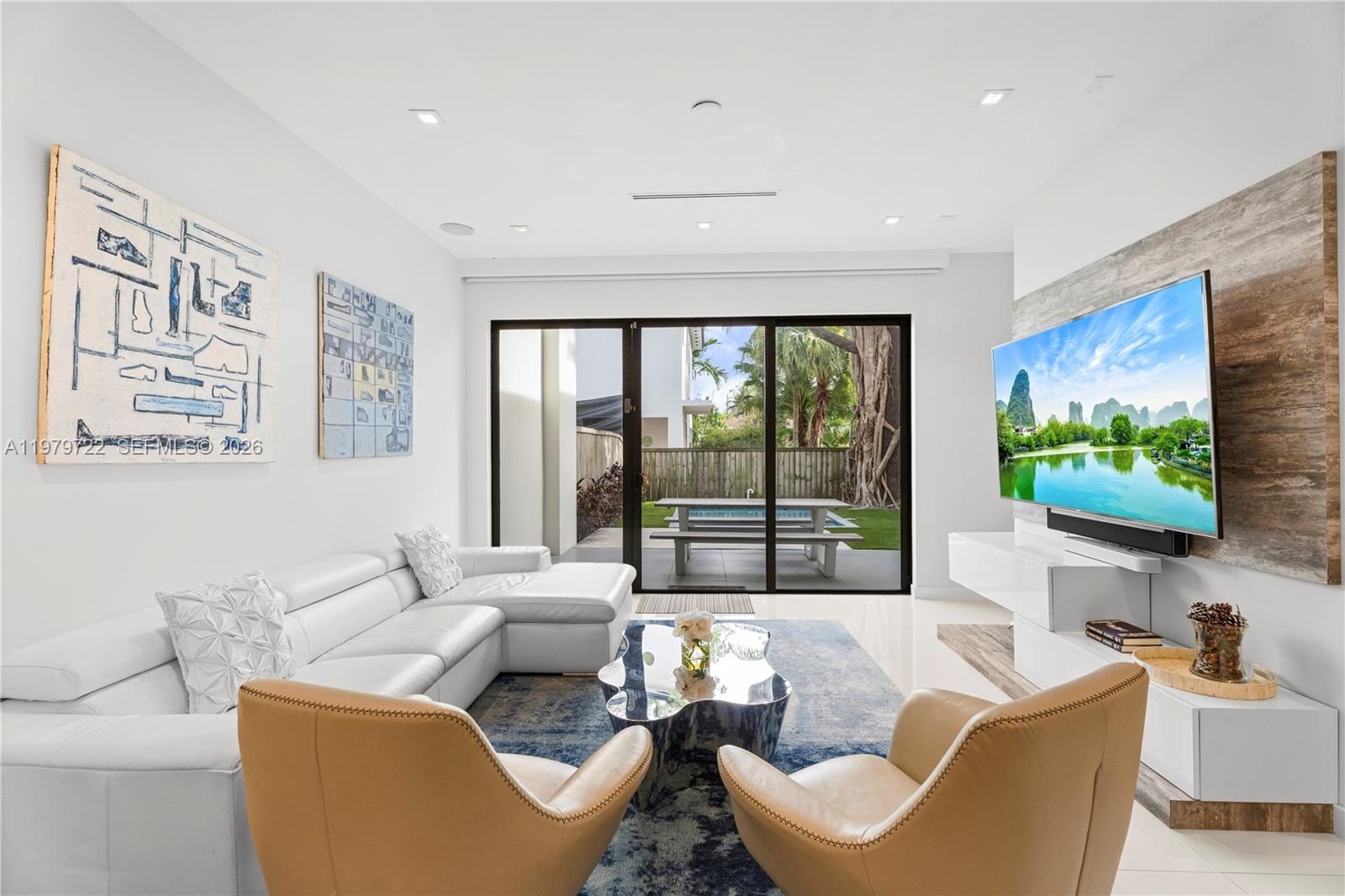 FROW HOMESTEAD - Residential Lease