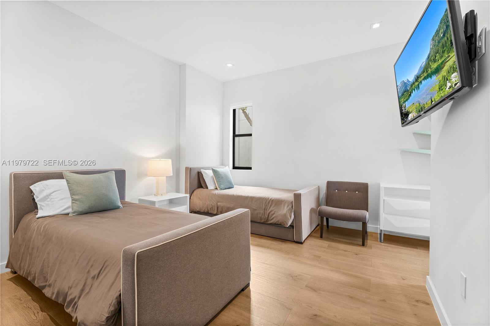 FROW HOMESTEAD - Residential Lease