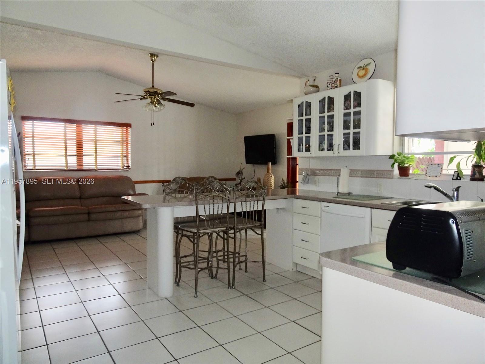 3RD ADDN TO EL DORADO GAR - Residential