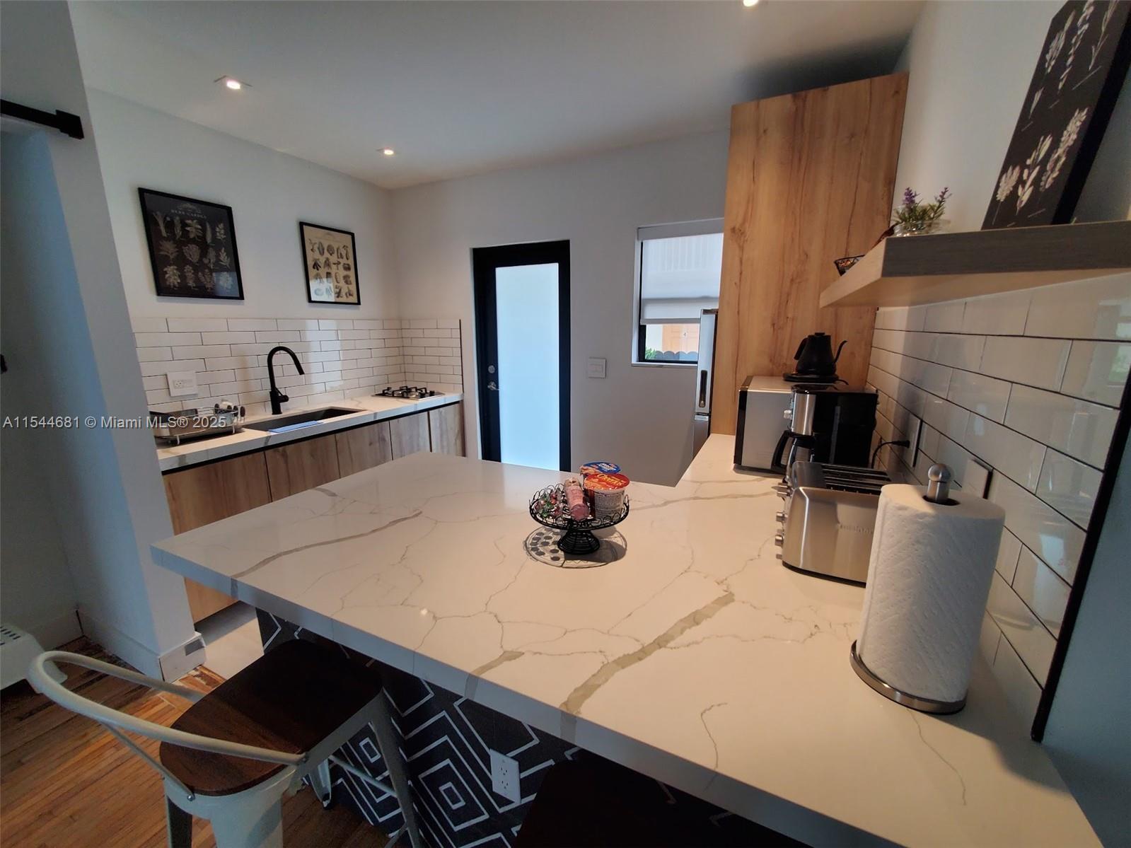 CITY OF MIAMI SOUTH - Residential Lease