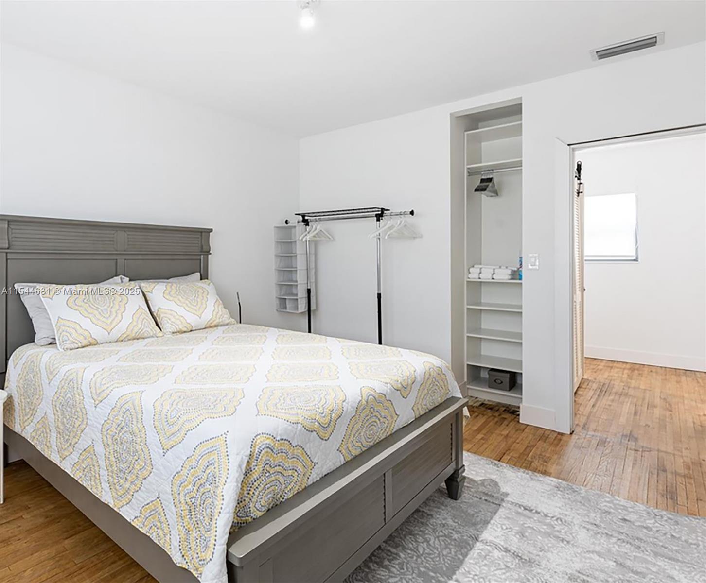 CITY OF MIAMI SOUTH - Residential Lease