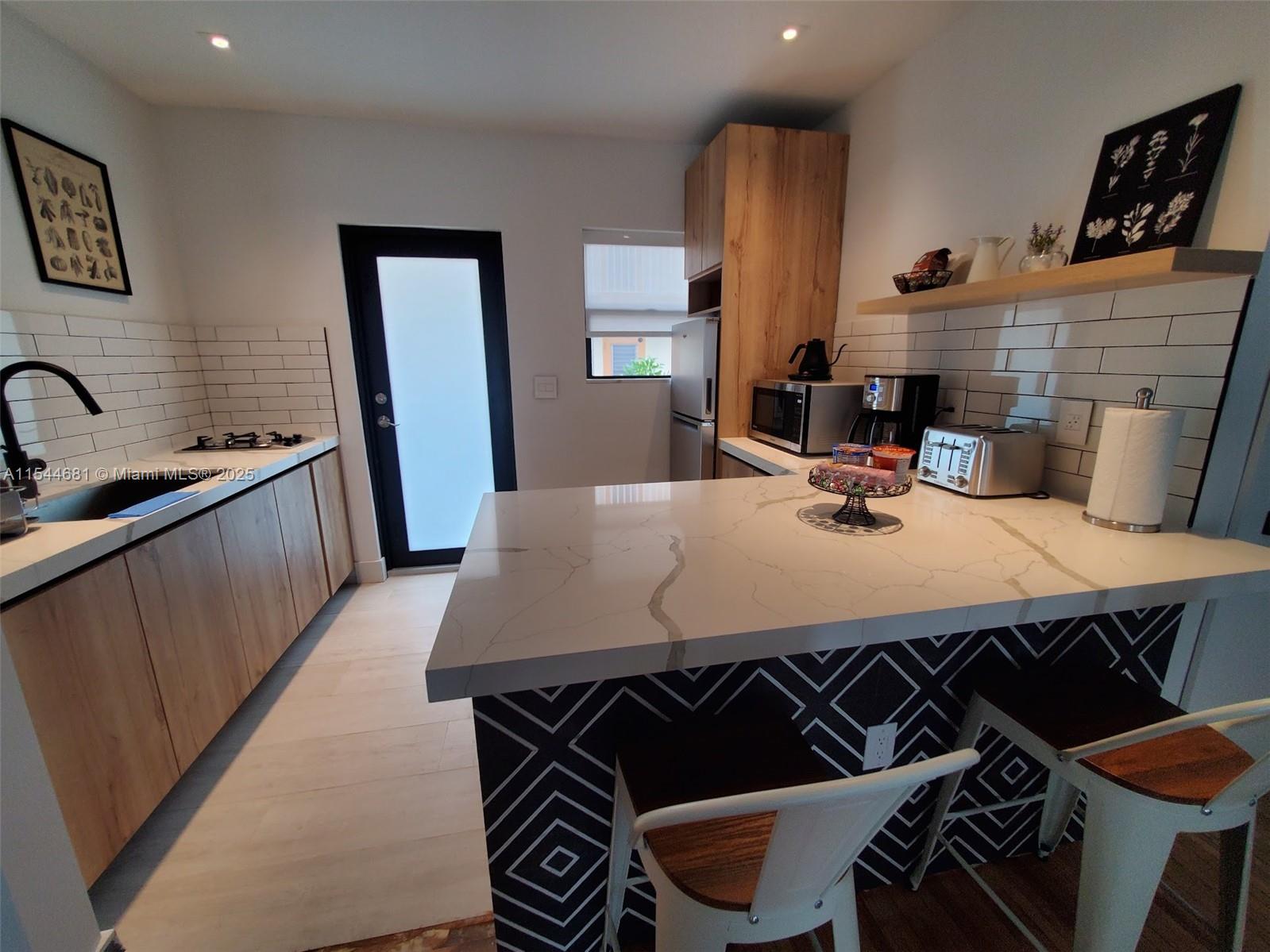 CITY OF MIAMI SOUTH - Residential Lease