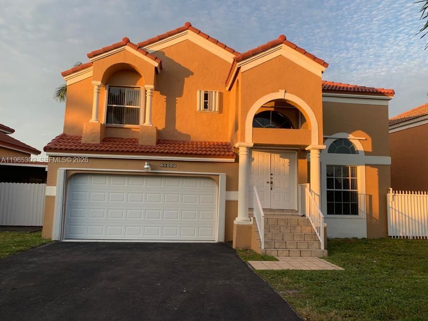 4-bedroom, 3 full-bath single-family home featuring a spacious and private backyard—perfect for entertaining or relaxing outdoors. Located in a well-maintained community offering resort-style amenities, including a pool, sauna, jacuzzi, tennis courts, and a clubhouse. Prime location.