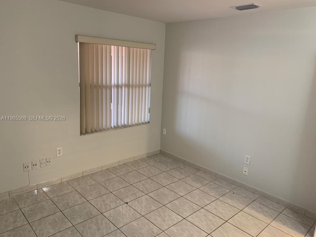 LAKE POINTE SEC 2 - Residential Lease