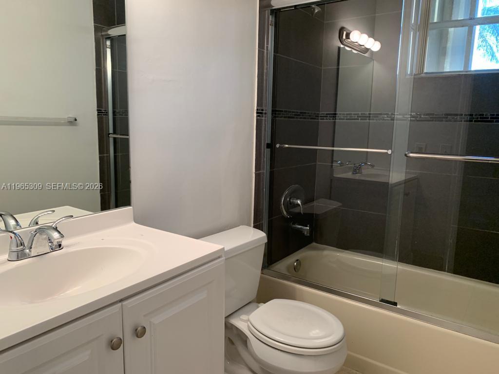 LAKE POINTE SEC 2 - Residential Lease