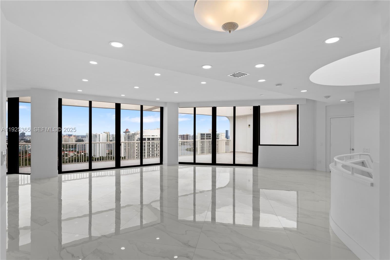 2000 ISL BLVD WILLIAMS IS - Residential Lease