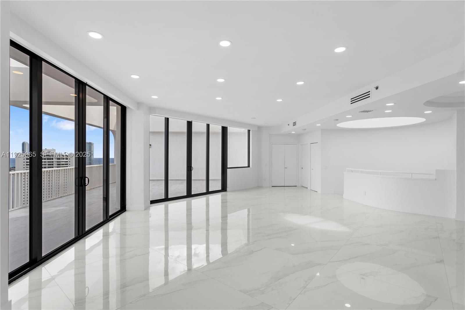 2000 ISL BLVD WILLIAMS IS - Residential Lease