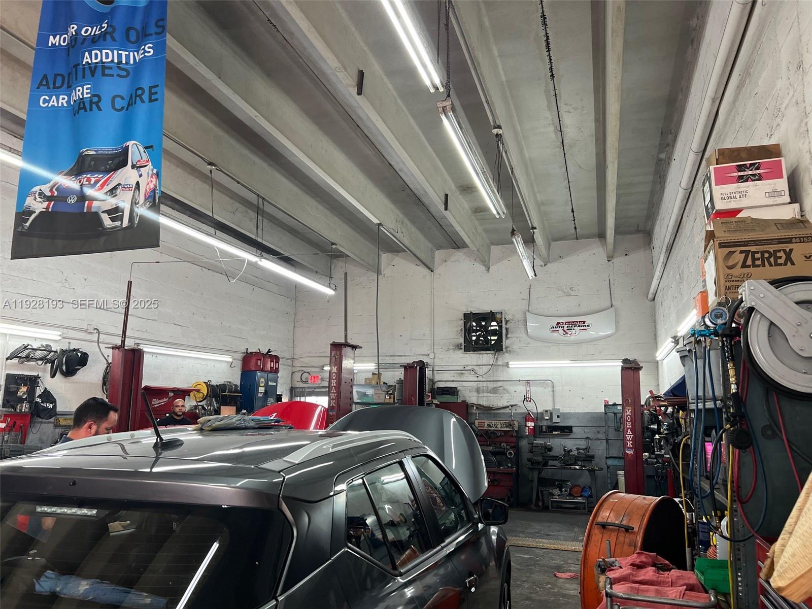 View photos, virtual tours, details... 9500 NW 77th Ave 5