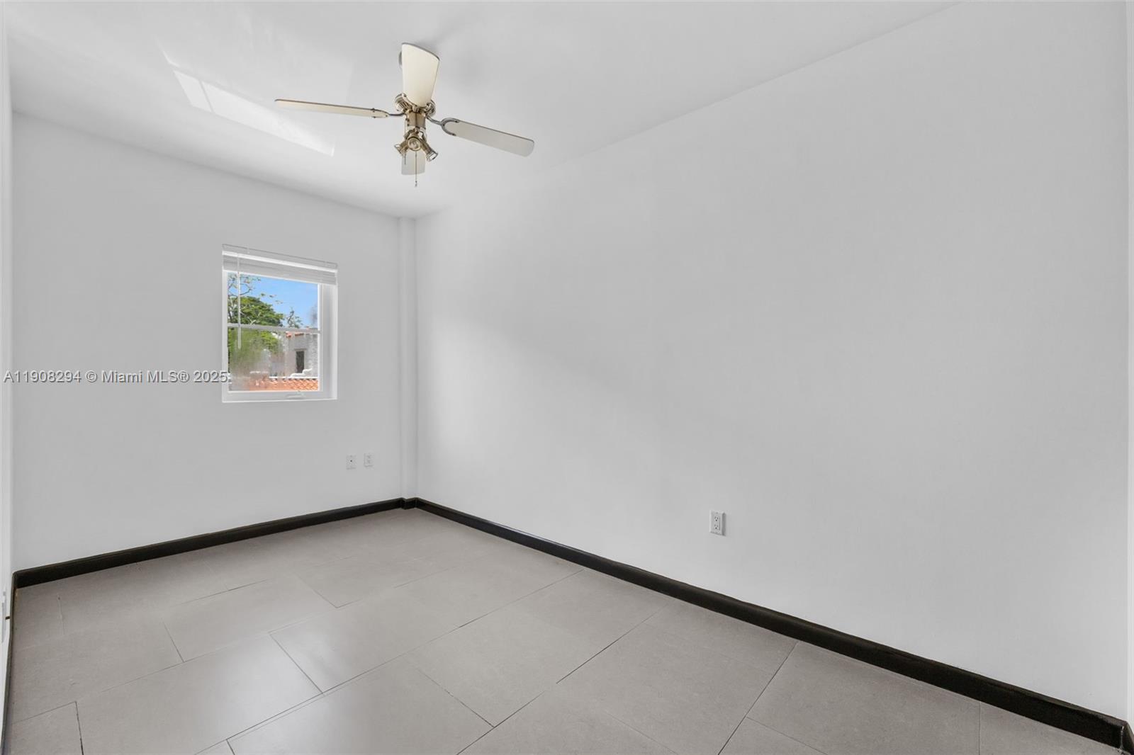 SHENANDOAH - Residential Lease