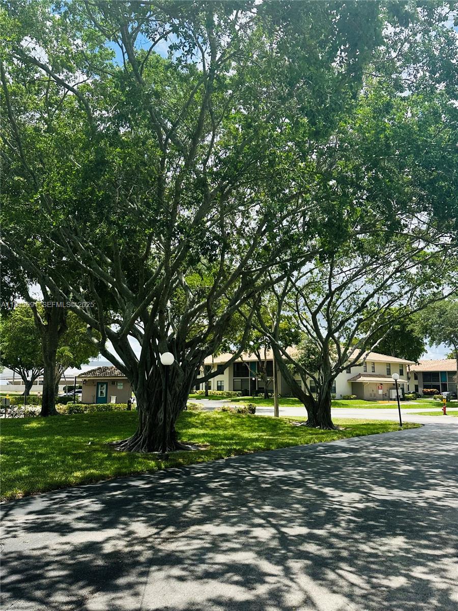 BENT TREE GARDENS WEST CO - Residential