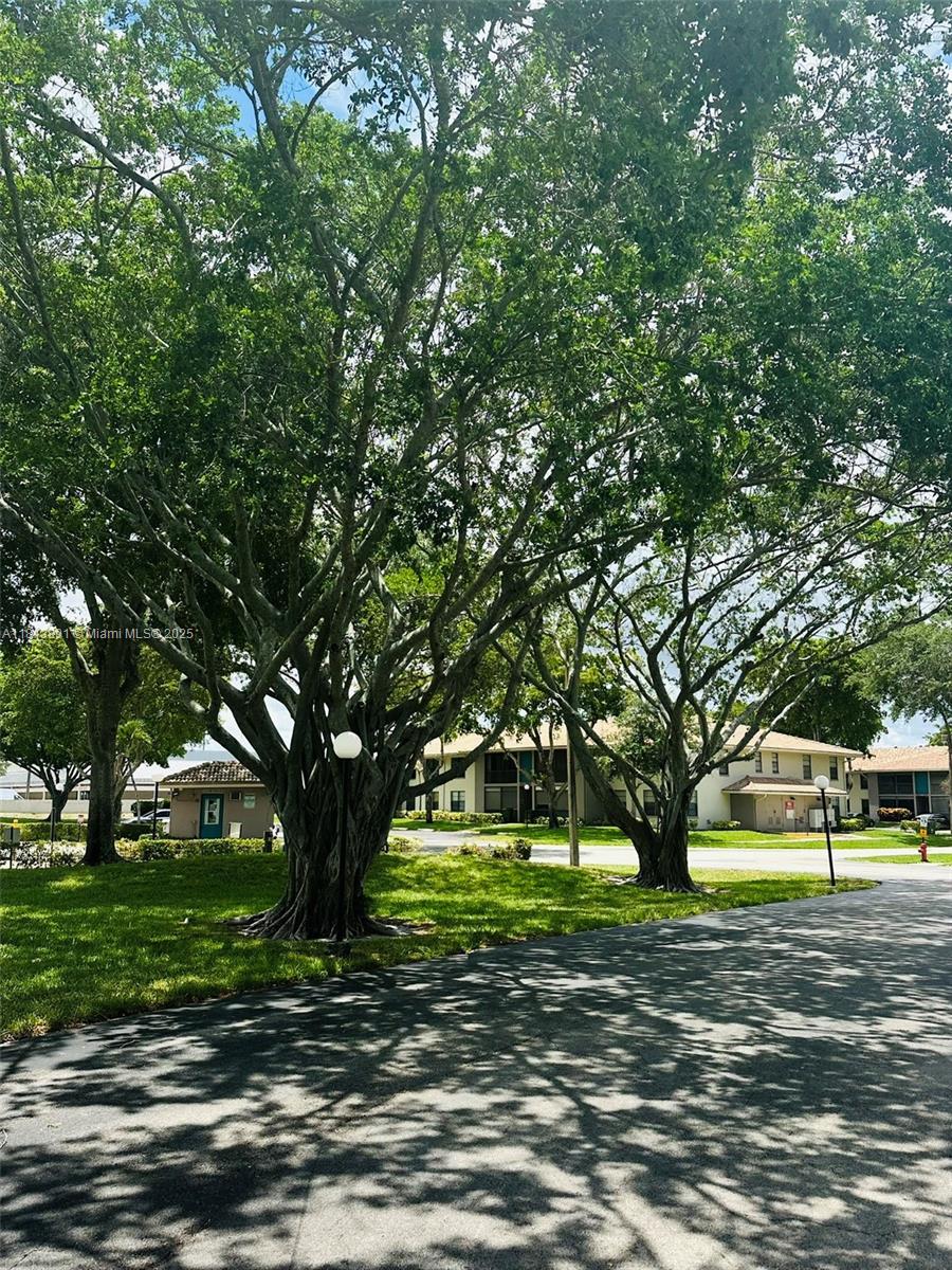 BENT TREE GARDENS WEST CO - Residential