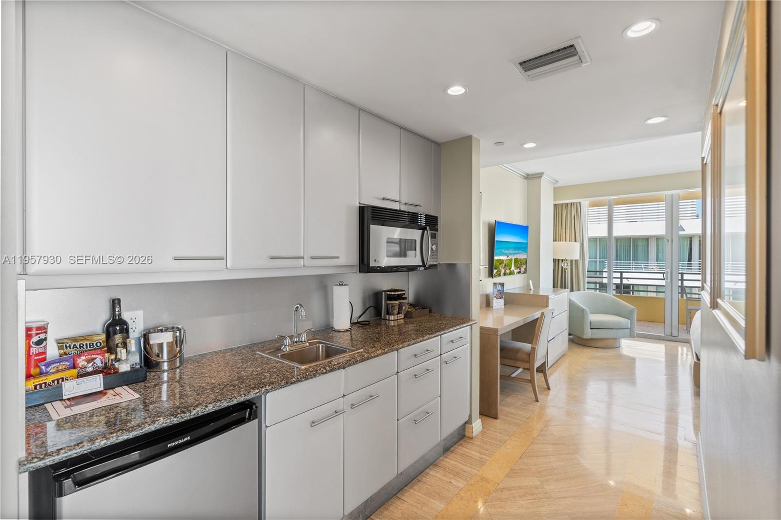 BENTLEY BEACH CONDO - Residential