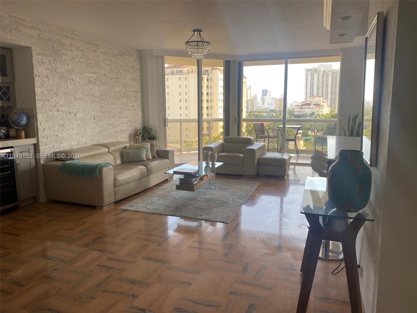 TERRACES NORTH TURNBERRY - Residential