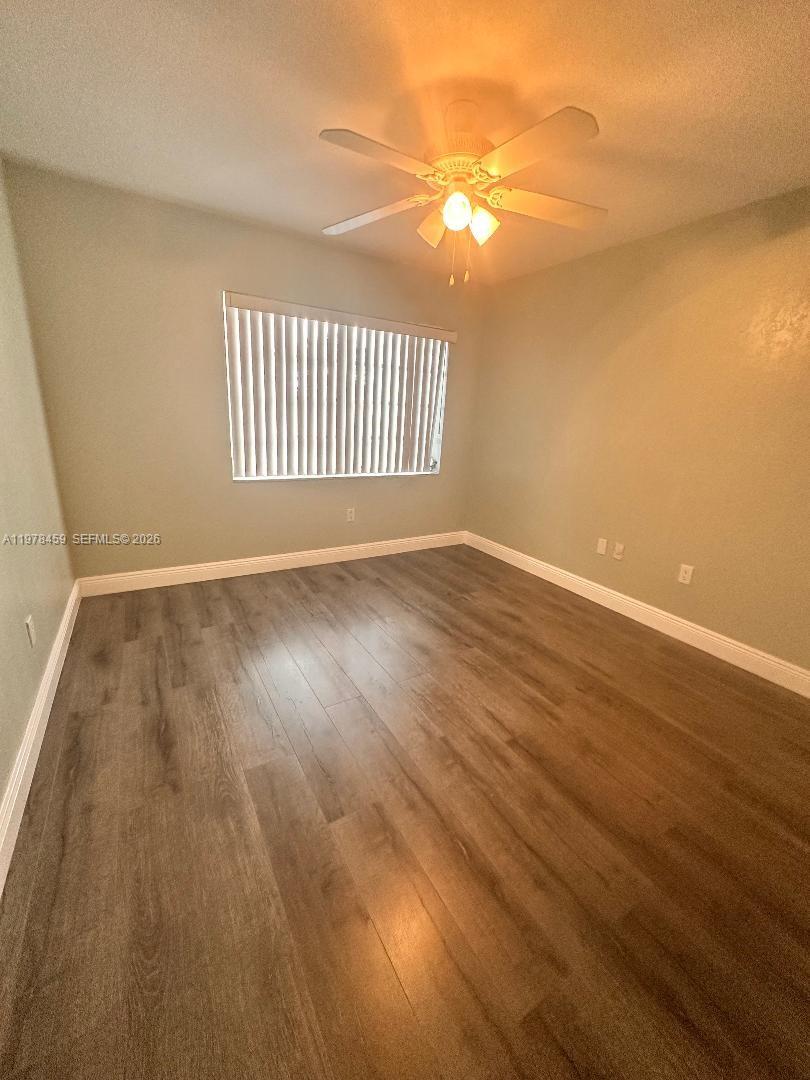 HERITAGE SQUARE CONDO - Residential