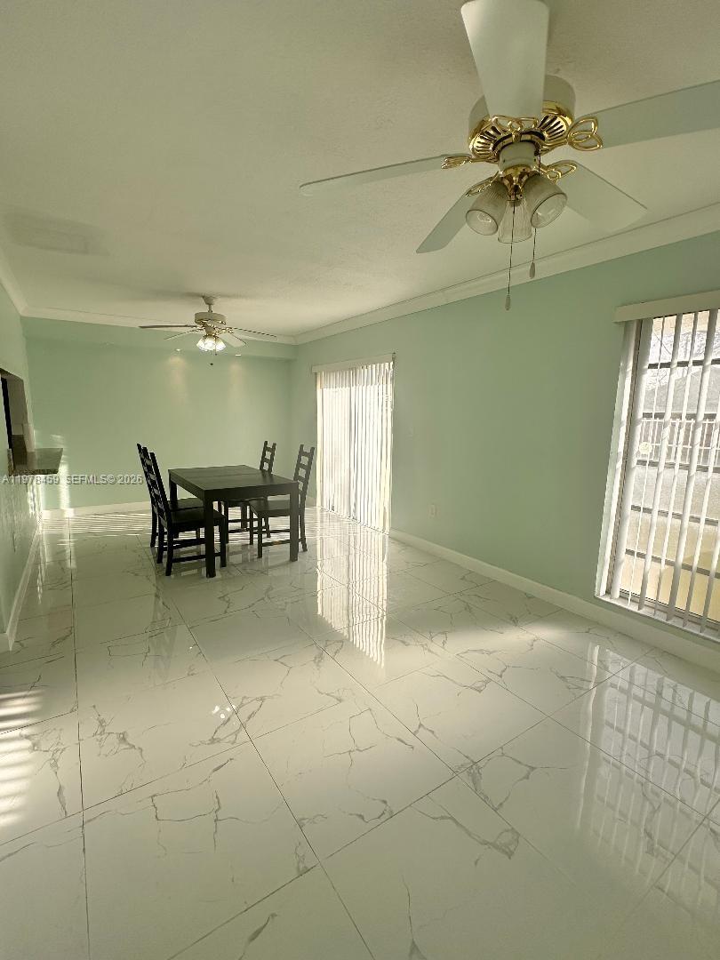 HERITAGE SQUARE CONDO - Residential