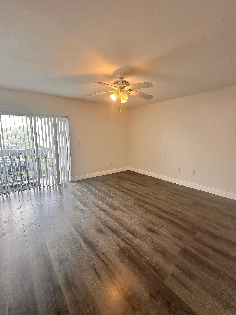 HERITAGE SQUARE CONDO - Residential