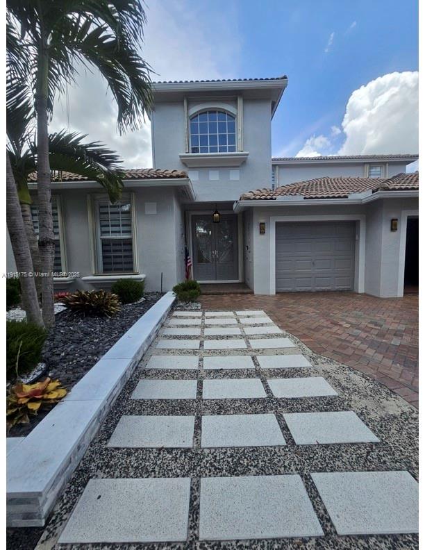 19179 S Gardenia Ave