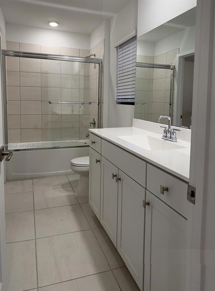 VILLAGE PARK AT DEERFIELD - Residential Lease