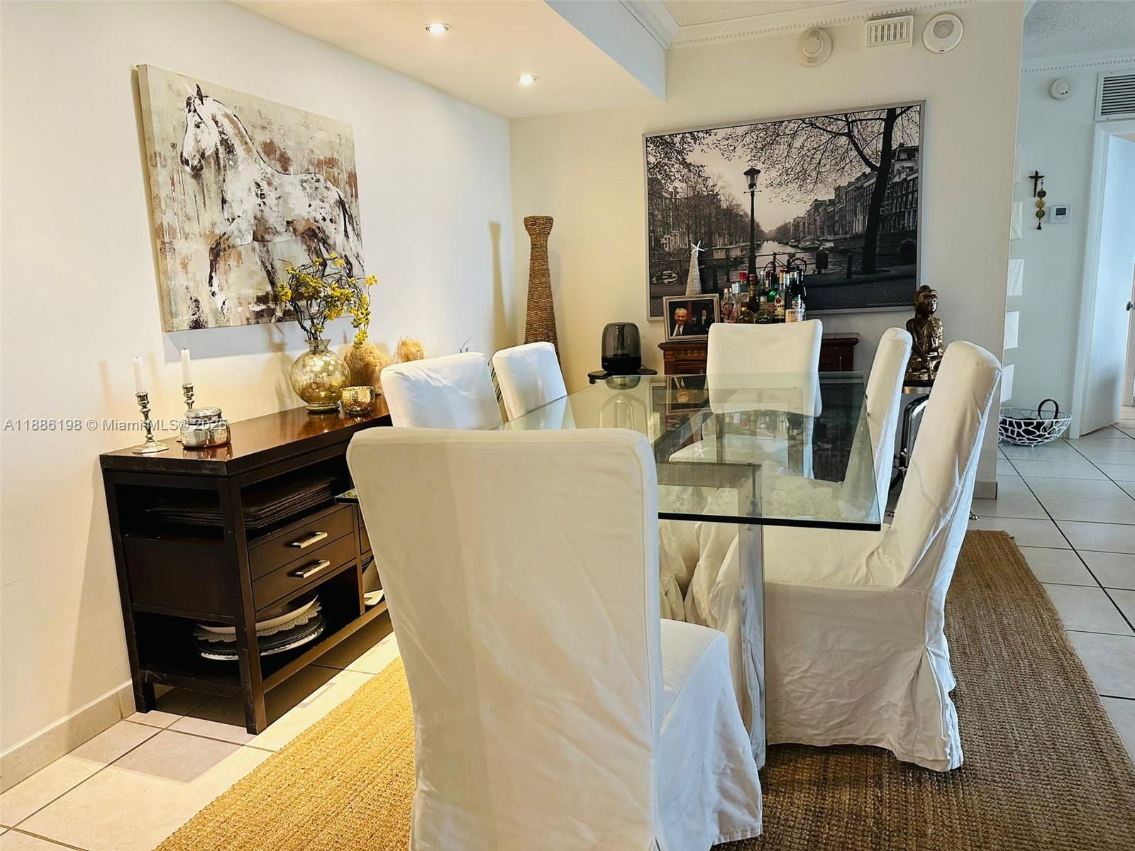 TOWERS OF KEY BISCAYNE CO - Residential Lease