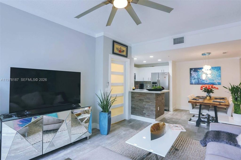 Photo of 2107 SE 10th Ave #833, Fort Lauderdale, FL 33316 (MLS # A11978187)