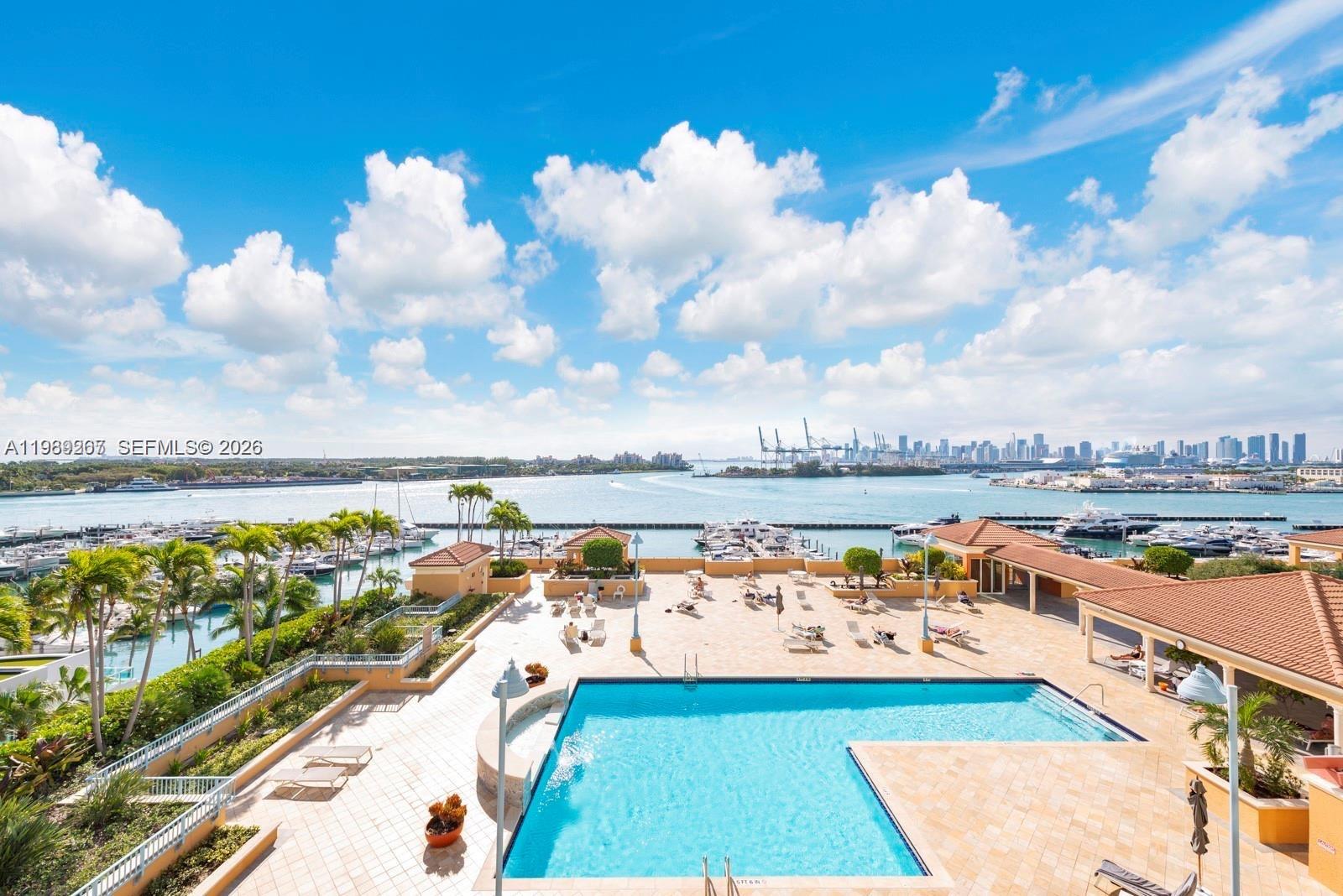 YACHT CLUB AT PORTOFINO C - Residential