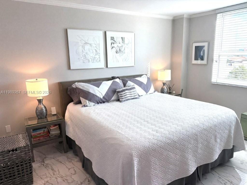 YACHT CLUB AT PORTOFINO C - Residential