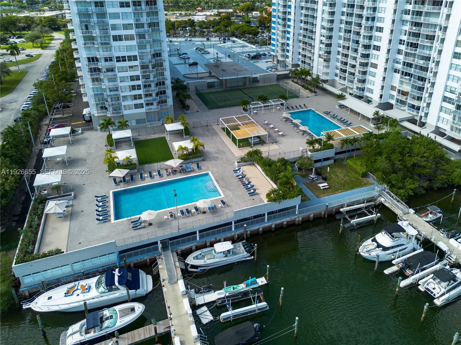 DEL PRADO MARINA - Residential