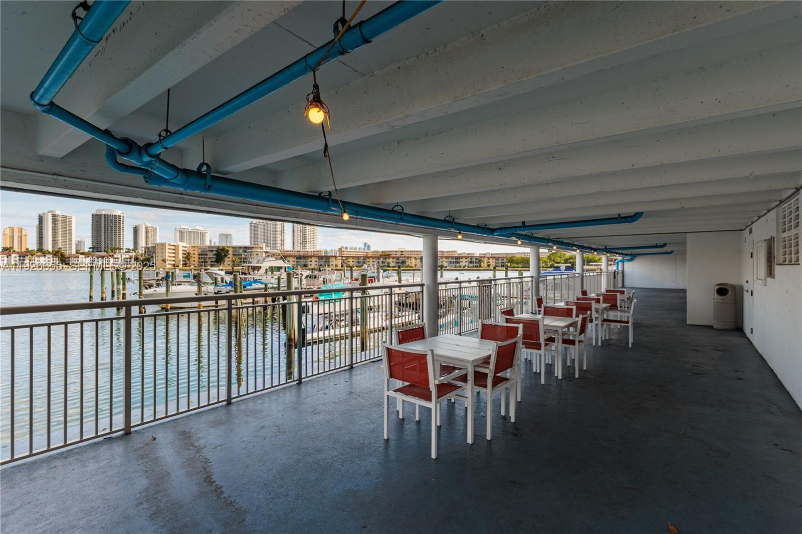 DEL PRADO MARINA - Residential