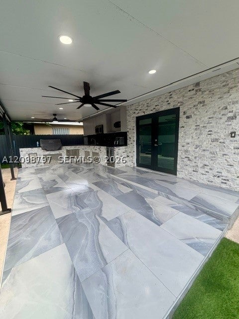 7031 NW 20th Ave