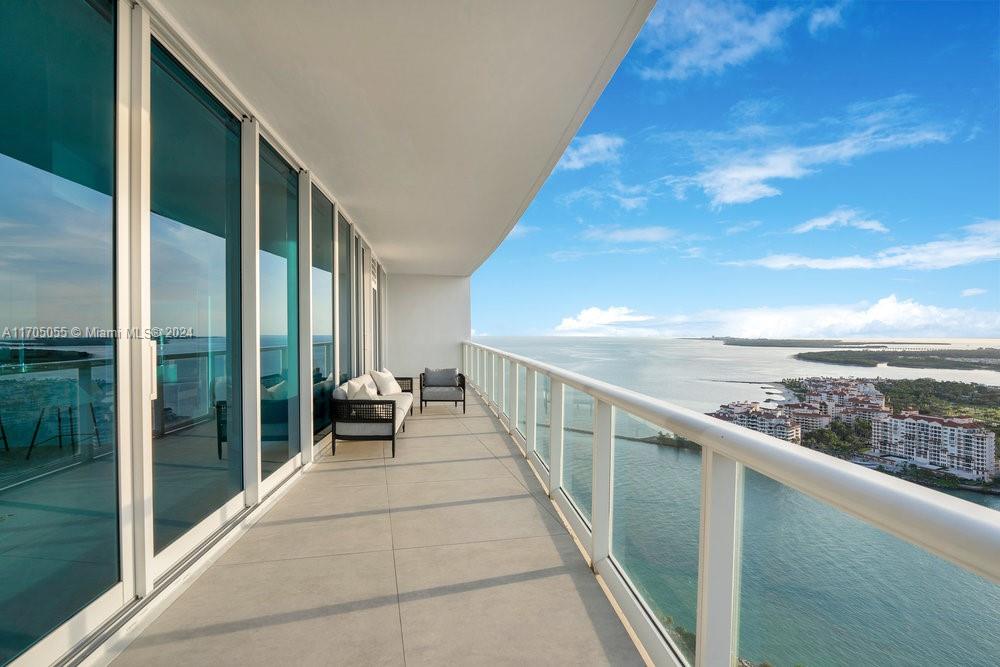 CONTINUUM ON SOUTH BEACH - Residential