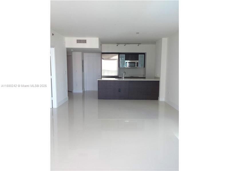 500 BRICKELL AV 2505