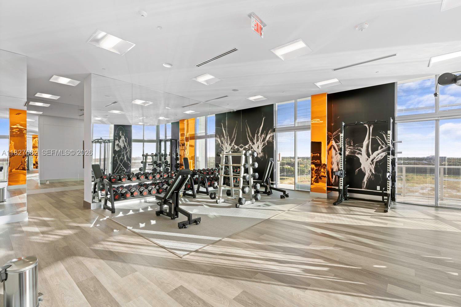 METROPICA NORTH TOWER ONE - Residential