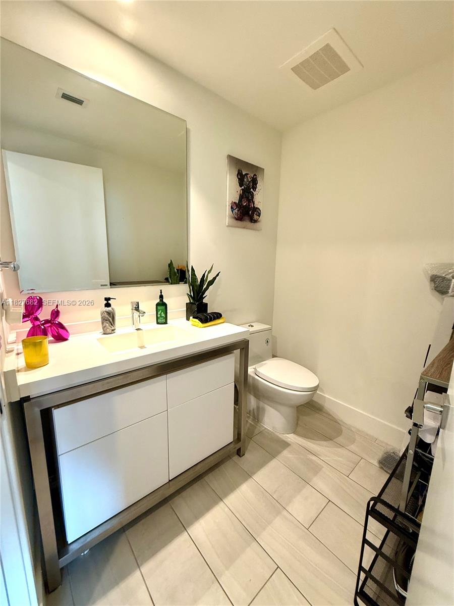 METROPICA NORTH TOWER ONE - Residential