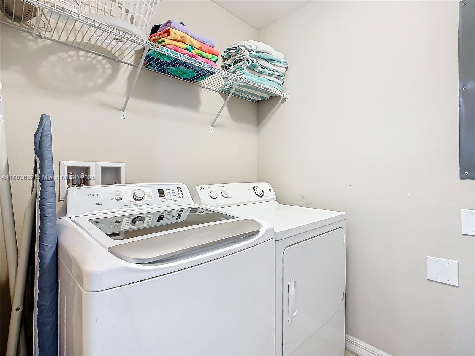 Oakmont Twnhms Ph 1 - Residential