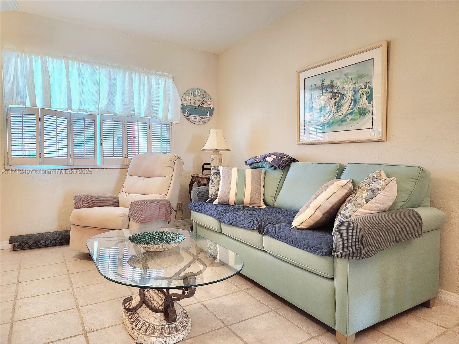 TIFFANY APTS CO-OP - Residential