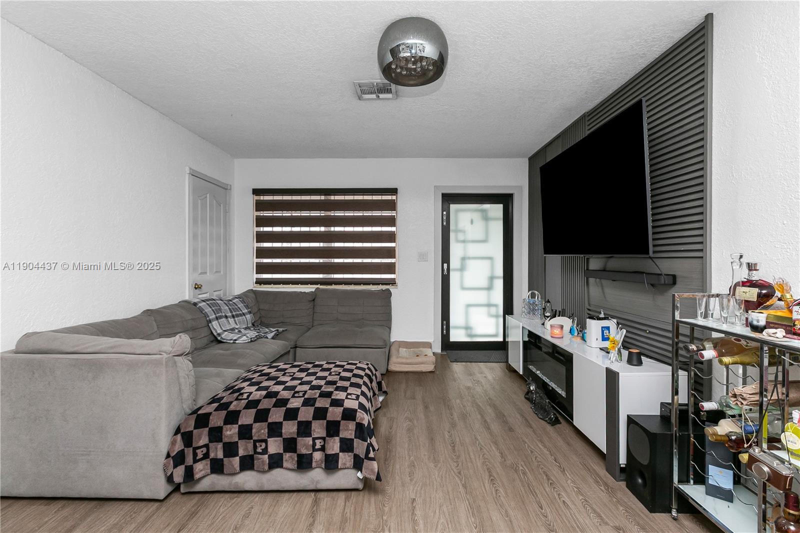 MYRTLE GROVE 1ST ADDN - Residential