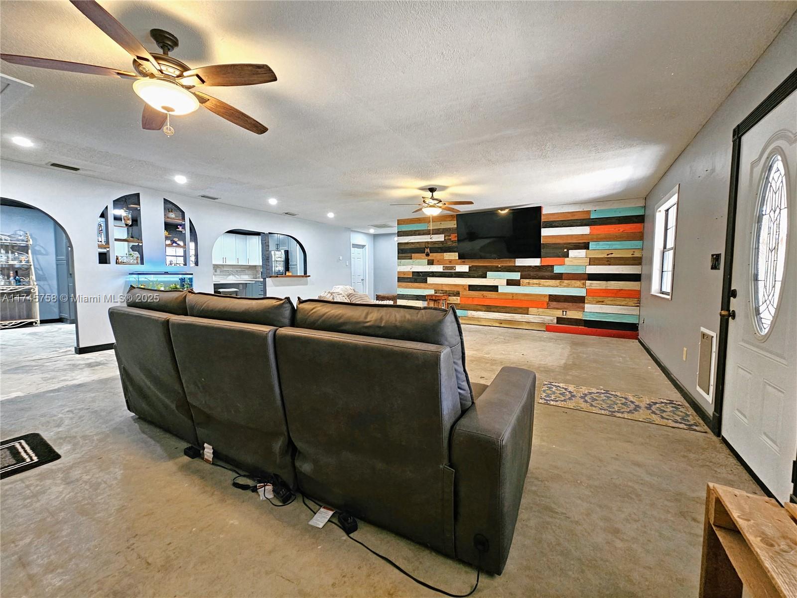 MEADOW WOOD - Residential