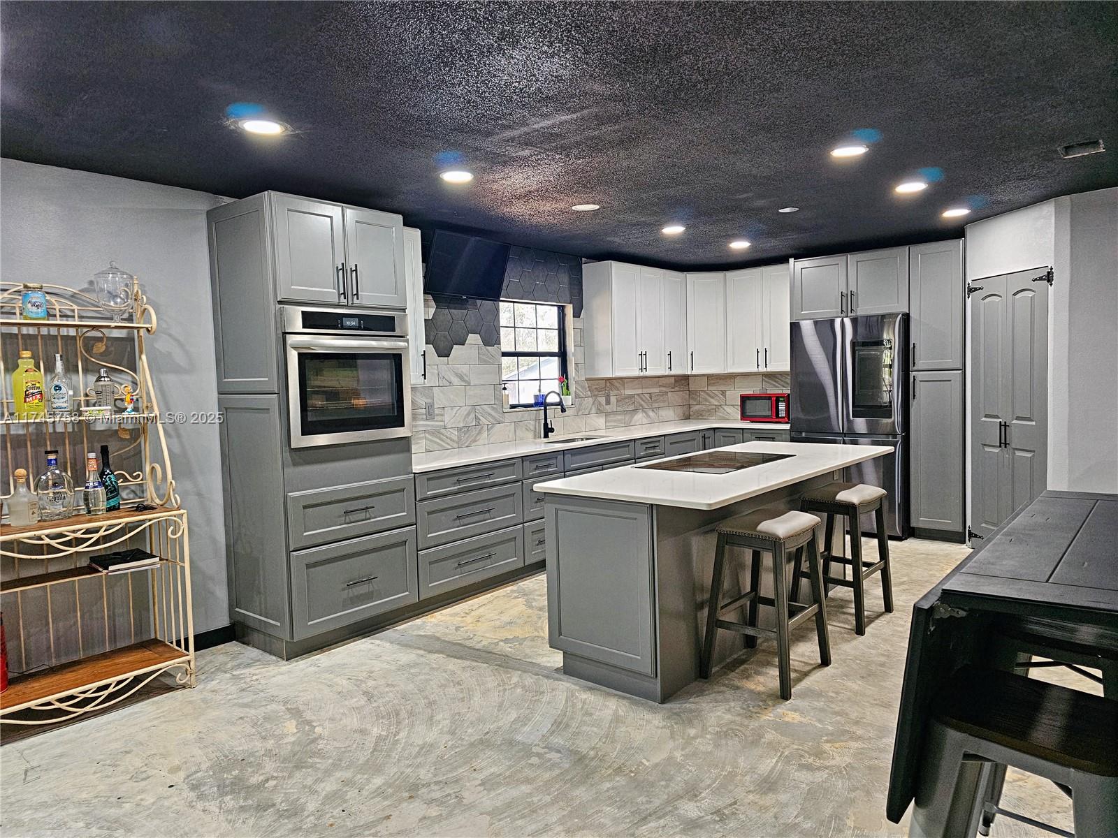 MEADOW WOOD - Residential