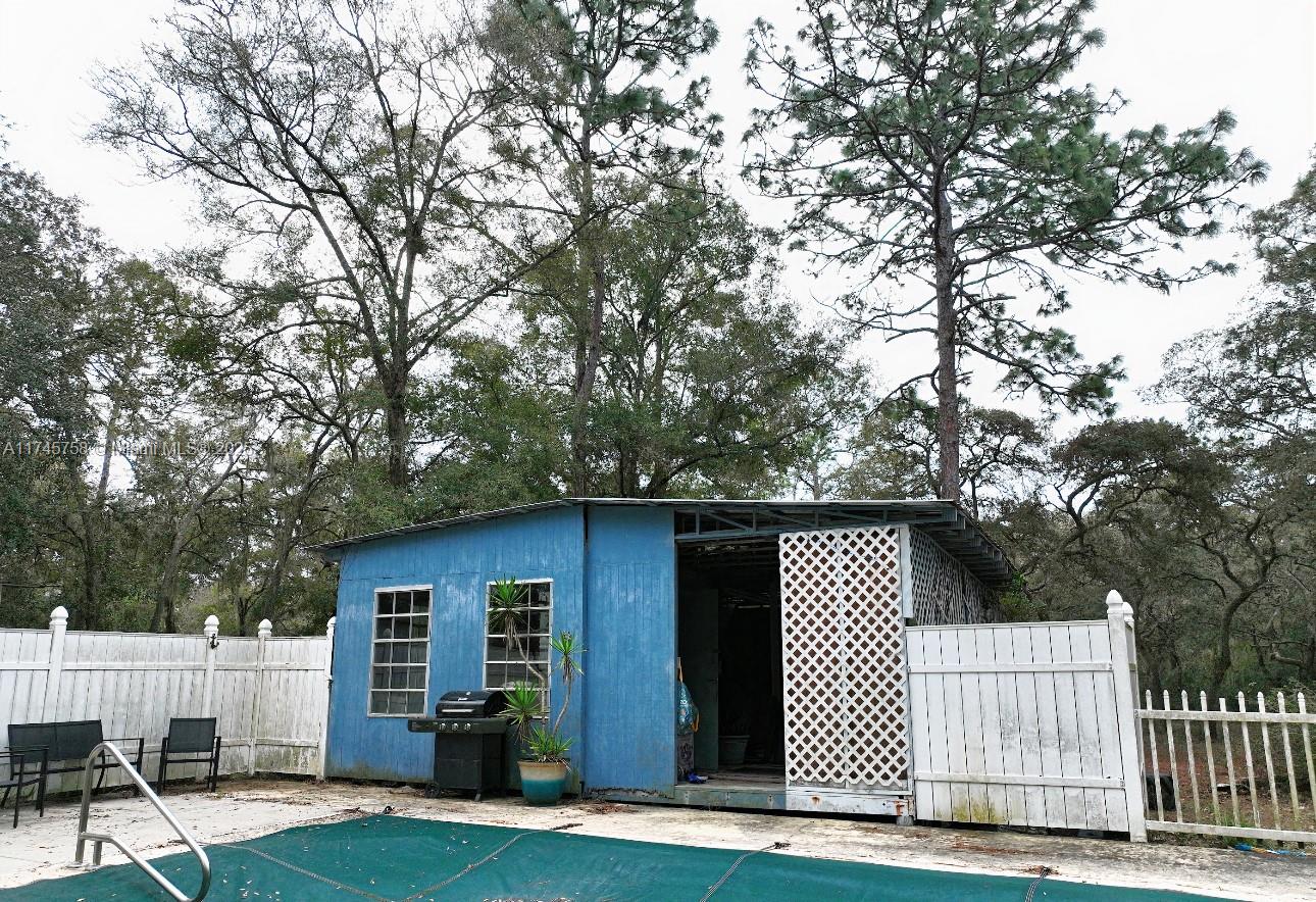 MEADOW WOOD - Residential