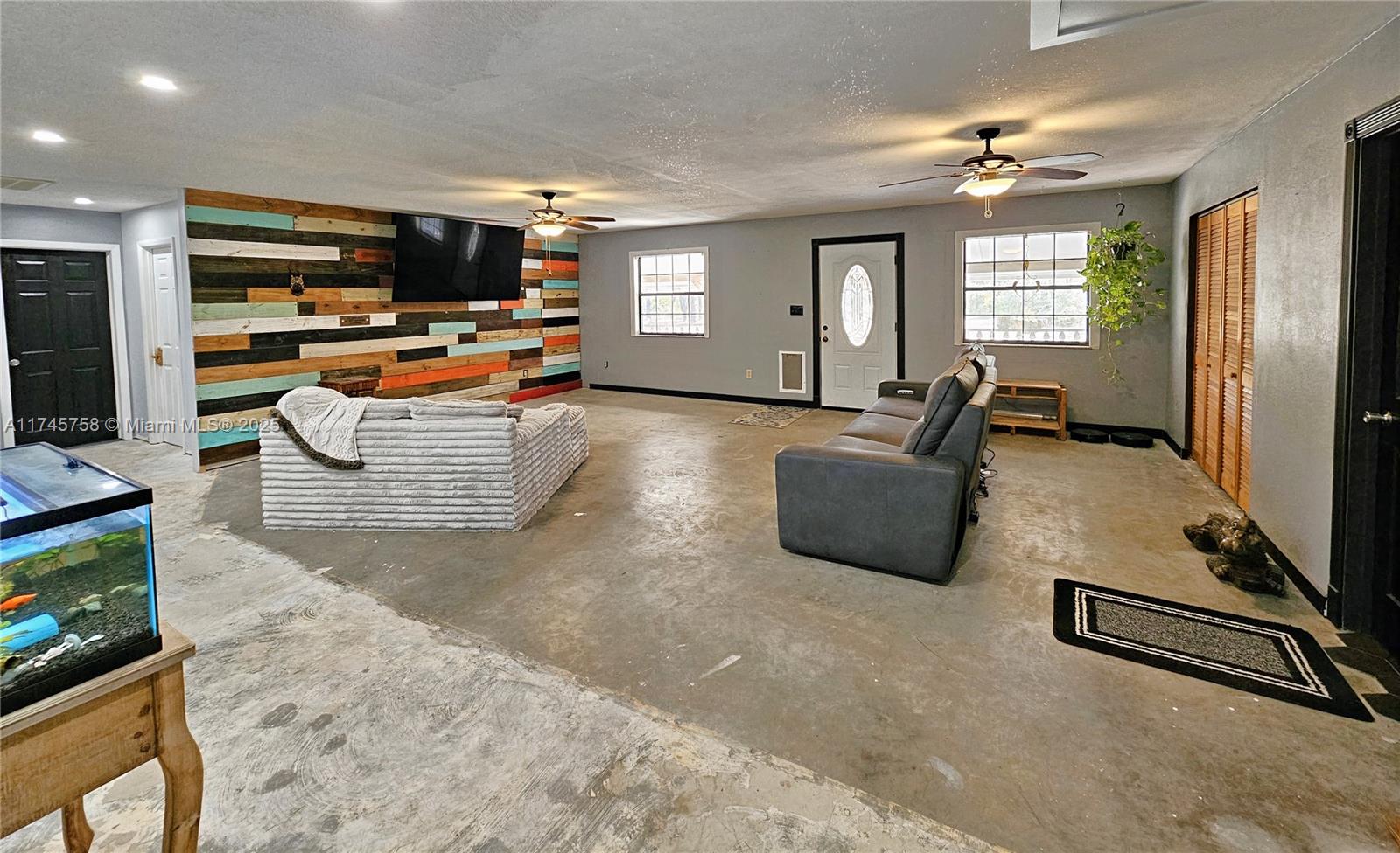 MEADOW WOOD - Residential