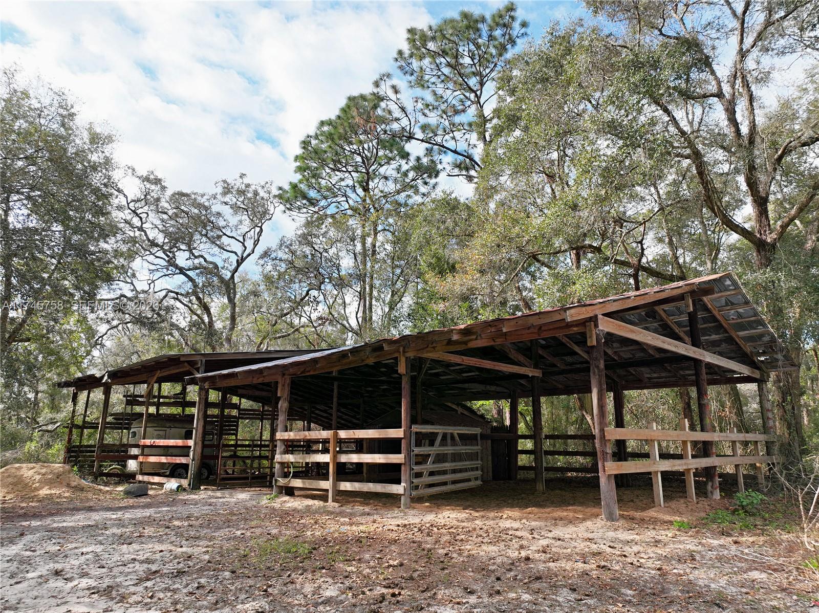 MEADOW WOOD - Residential