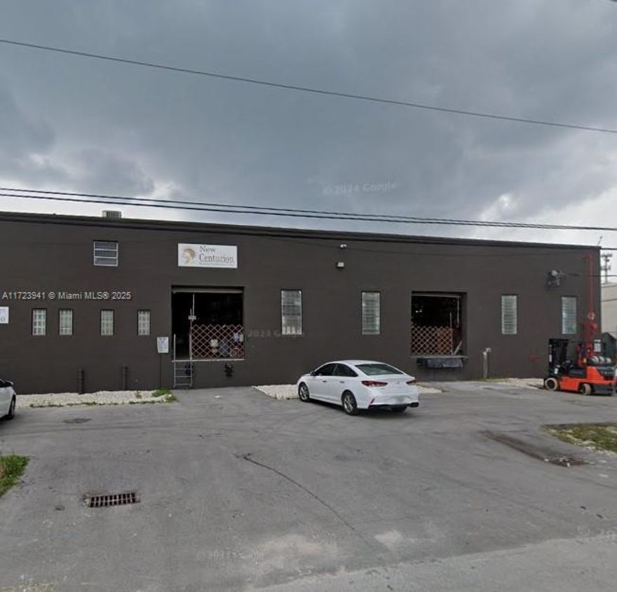 Located at a strategic corner on NW 59th St and 35th Ave, this newly renovated 10,285 SF property is available for lease at $17 NNN. Features include (2) dock-high doors, a new office, and new restrooms, with convenient access to SR 112, Okeechobee Rd, Miami International Airport, and the Port of Miami.