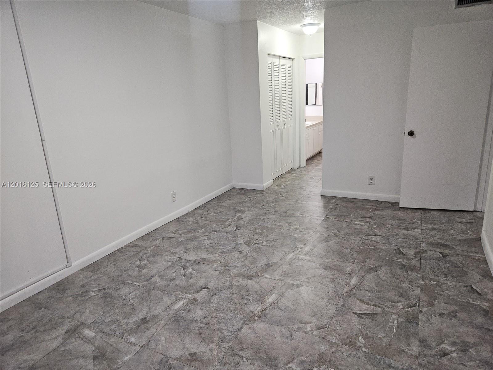 COUNTRYSIDE CONDO - Residential Lease