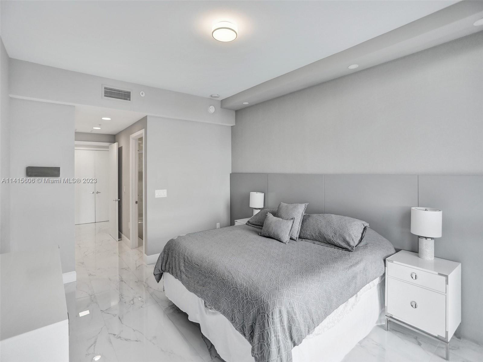 MARINA PALMS RESIDENCES S - Residential