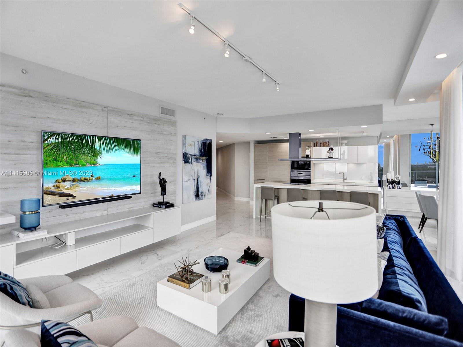 MARINA PALMS RESIDENCES S - Residential