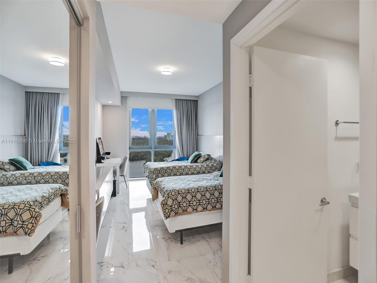 MARINA PALMS RESIDENCES S - Residential