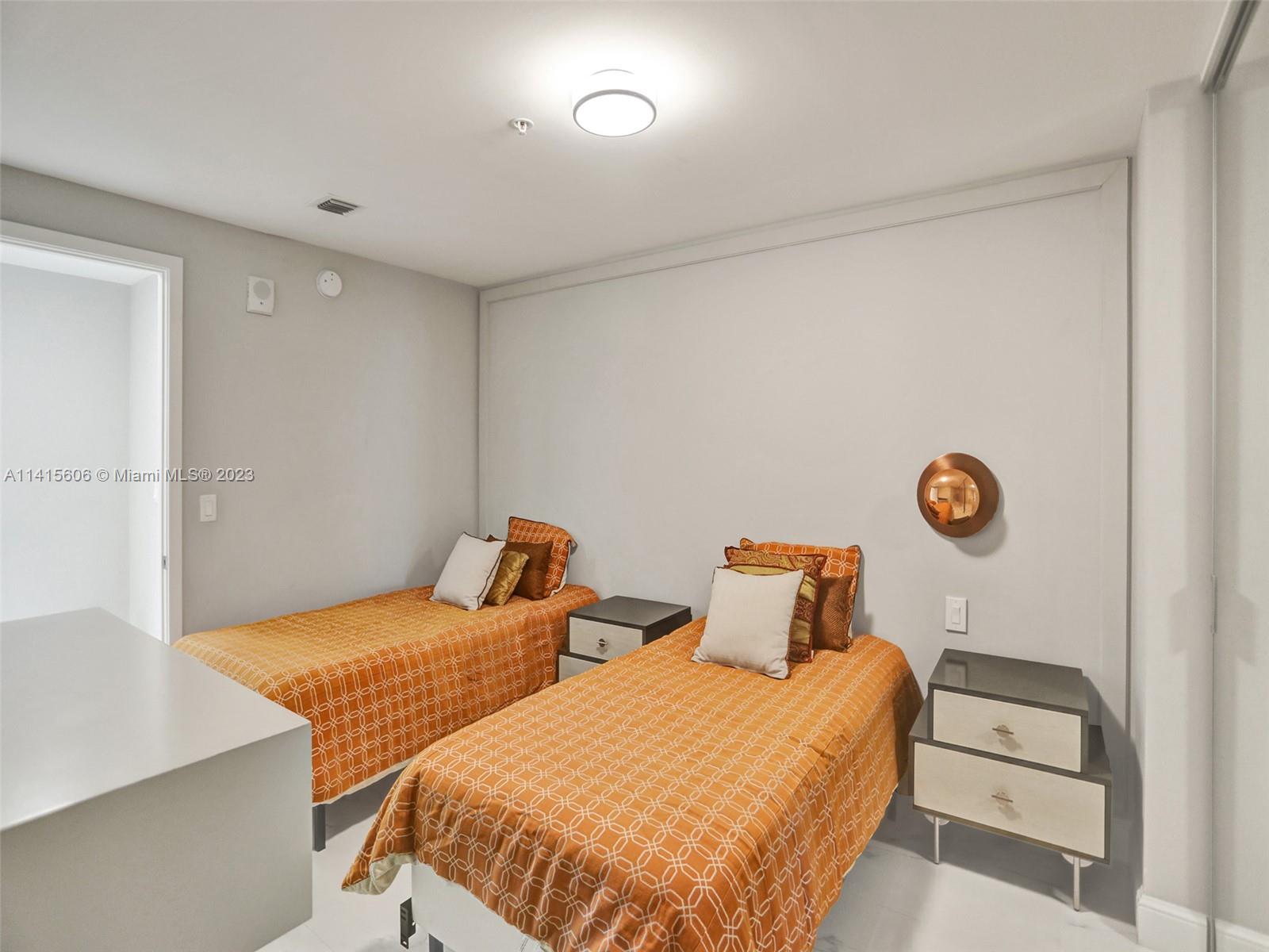 MARINA PALMS RESIDENCES S - Residential